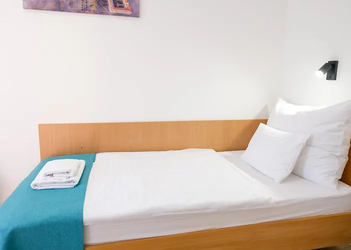 Hotel Adalbert Szent Gyoergy Haz